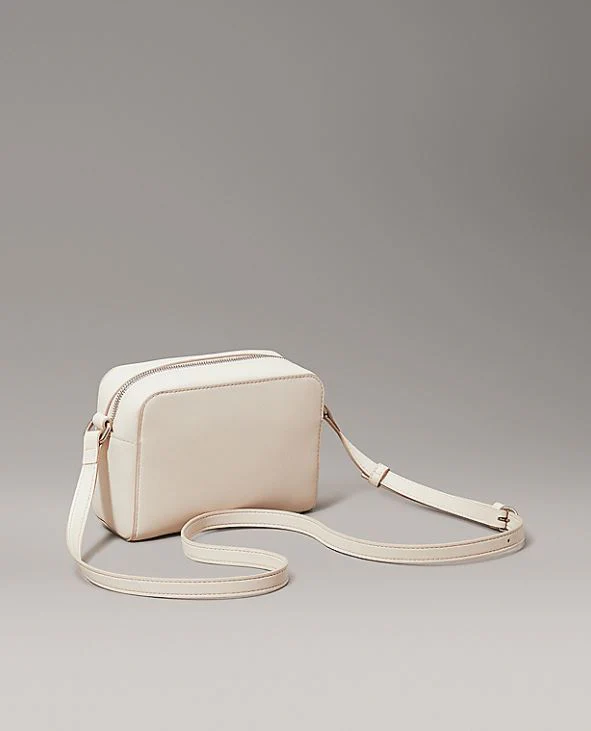 BOLSO CALVIN KLEIN SCULPTED MUJER - Image 2