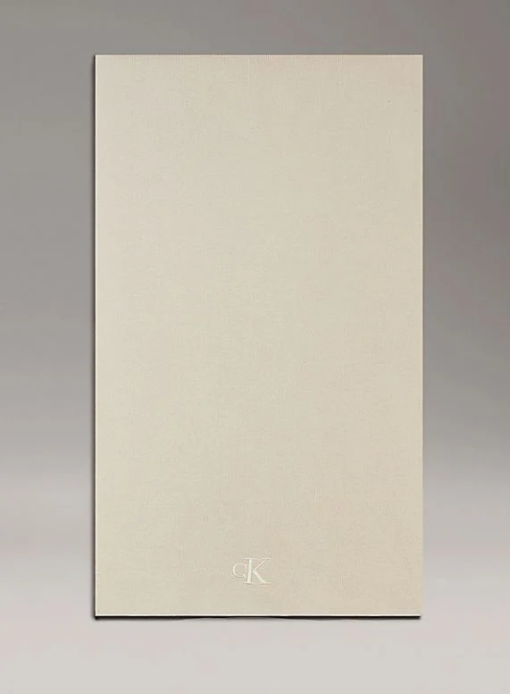 BUFANDA CALVIN KLEIN MONOGRAM MUJER - Image 2