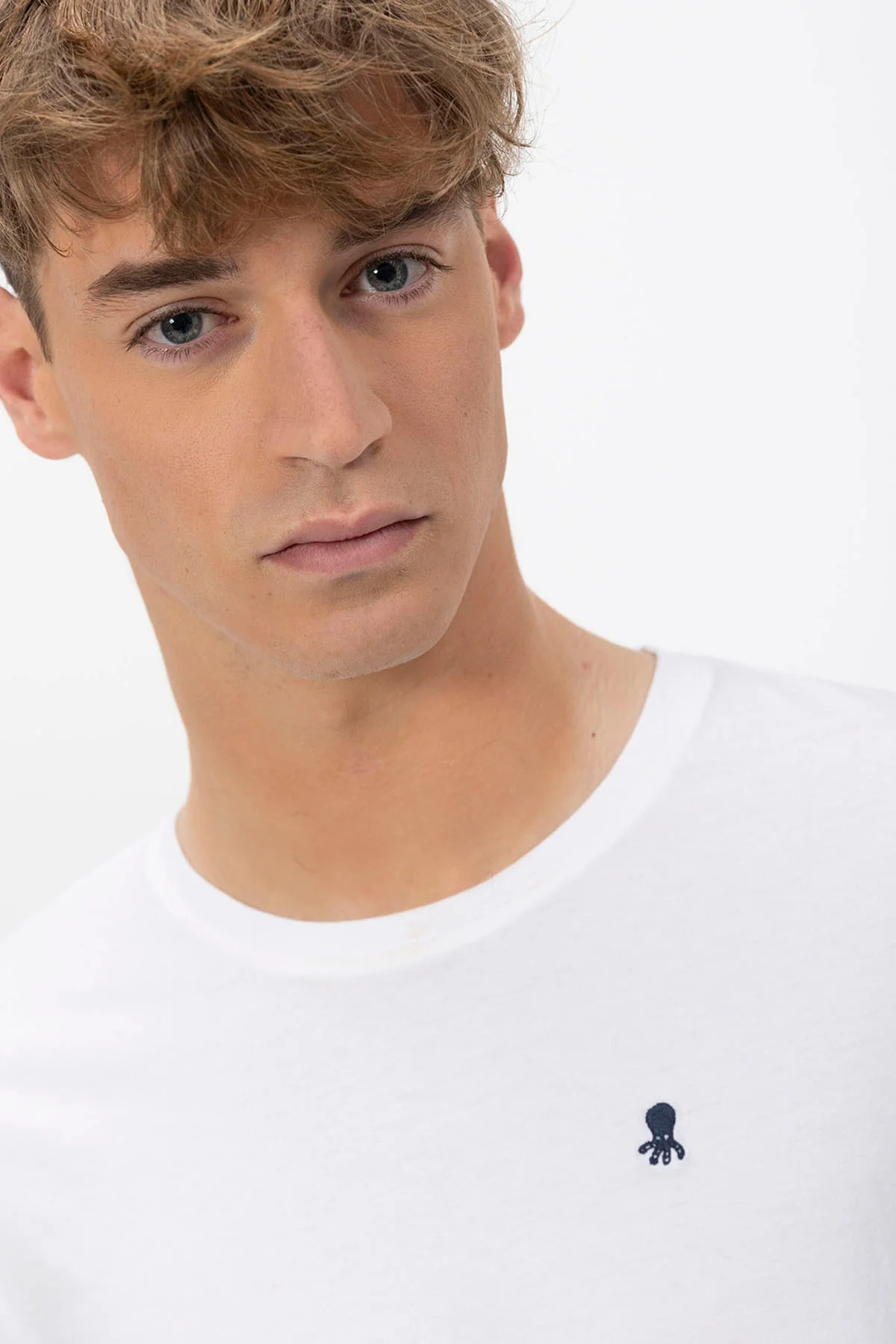 CAMISETA ELPULPO BORDADO A CONTRASTE HOMBRE - Image 2