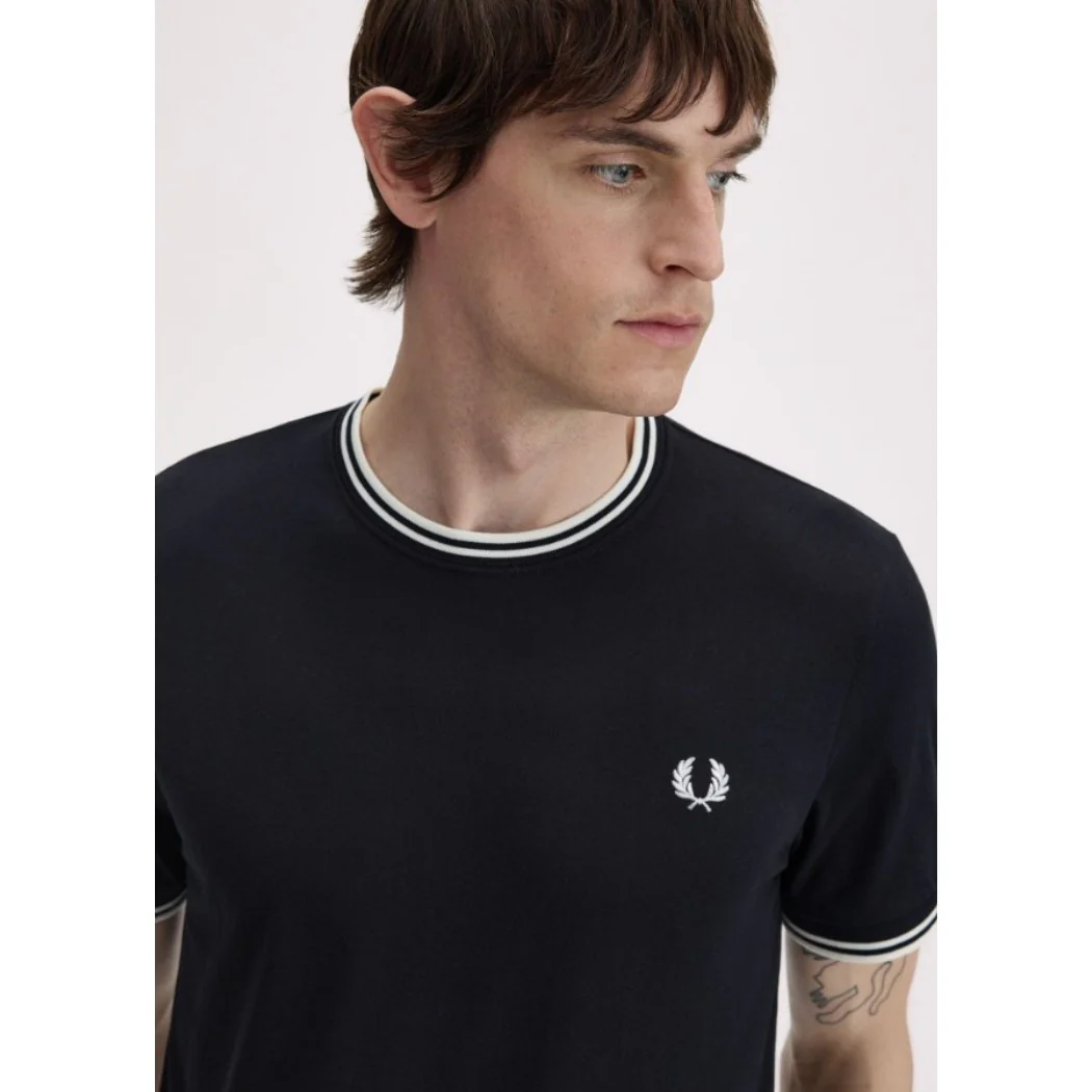 CAMISETA FRED PERRY TWIN TIPPED HOMBRE - Image 3