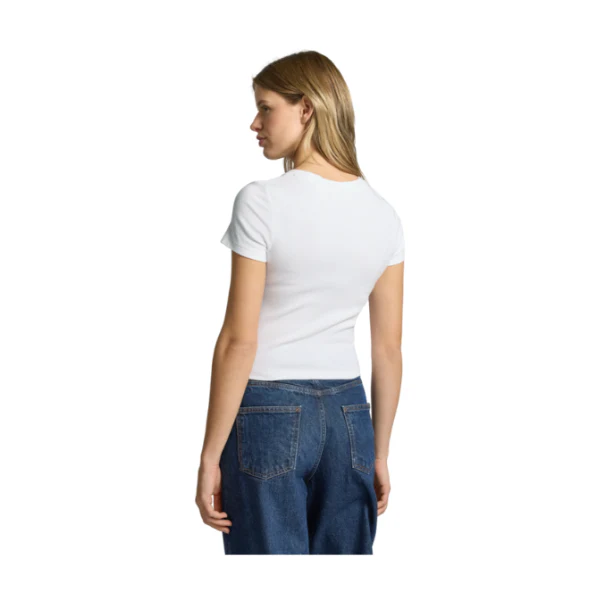CAMISETA LEVI'S® ESSENTIAL SPORTY MUJER - Image 3