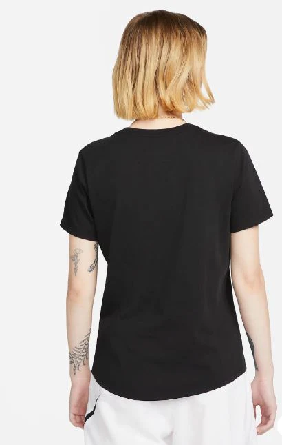 CAMISETA SPORTSWEAR CLUB NIKE MUJER - Image 2