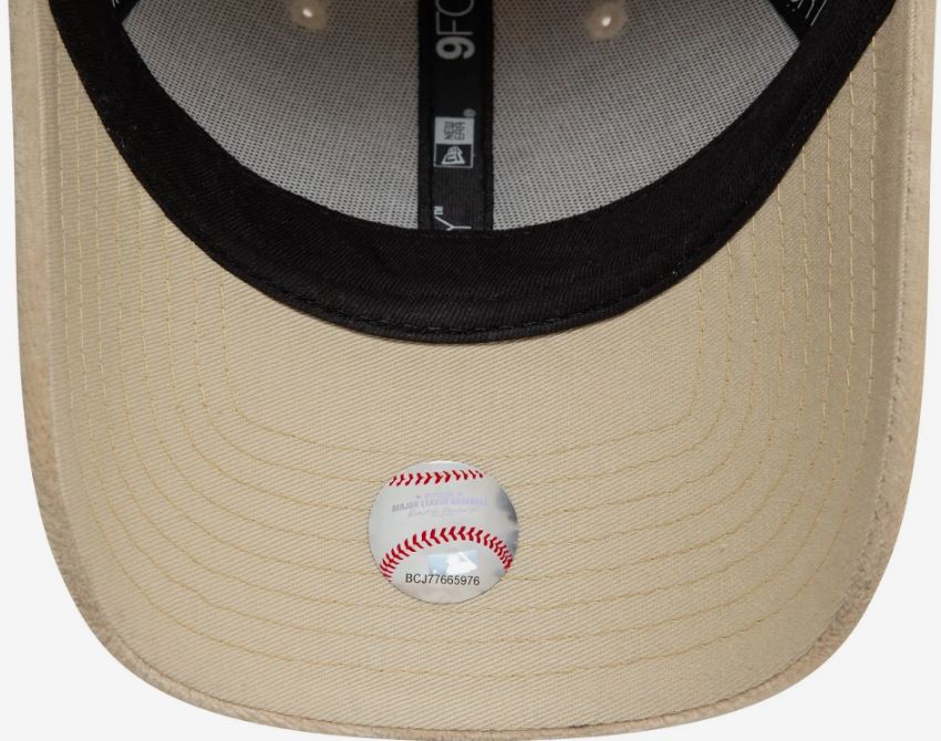 GORRA NEW ERA NEW YORK YANKEES MUJER - Image 3