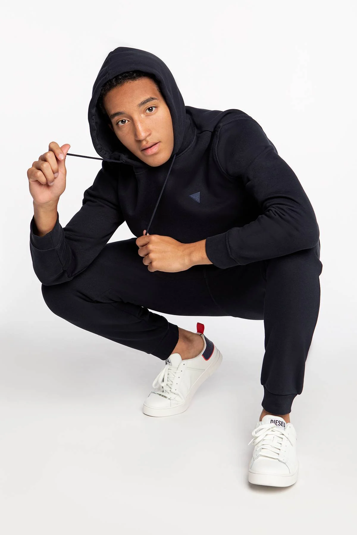 SUDADERA ALDWIN HOODED GUESS HOMBRE - Image 3