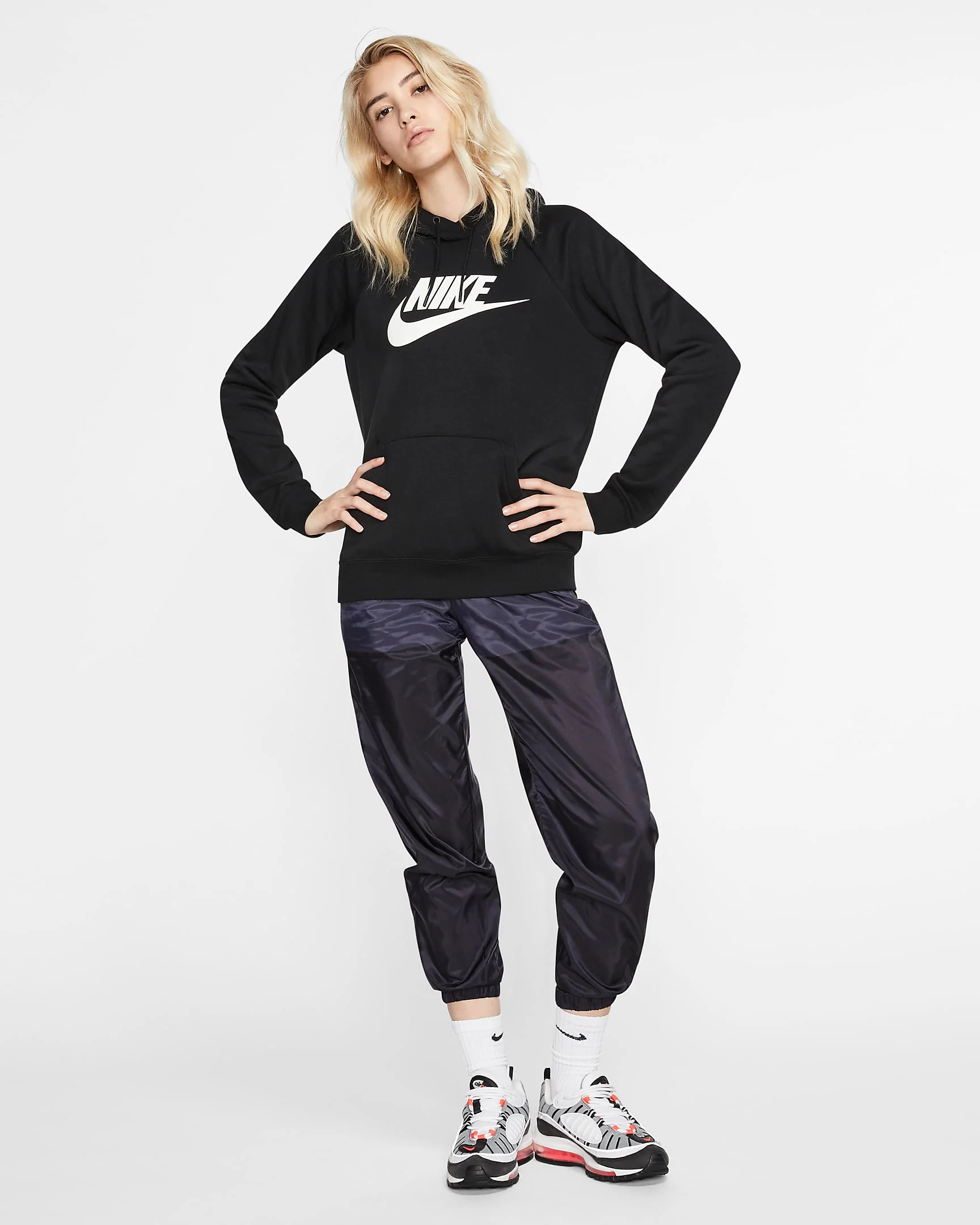 SUDADERA SPORT ESSENTIAL FA21 NIKE MUJER - Image 4