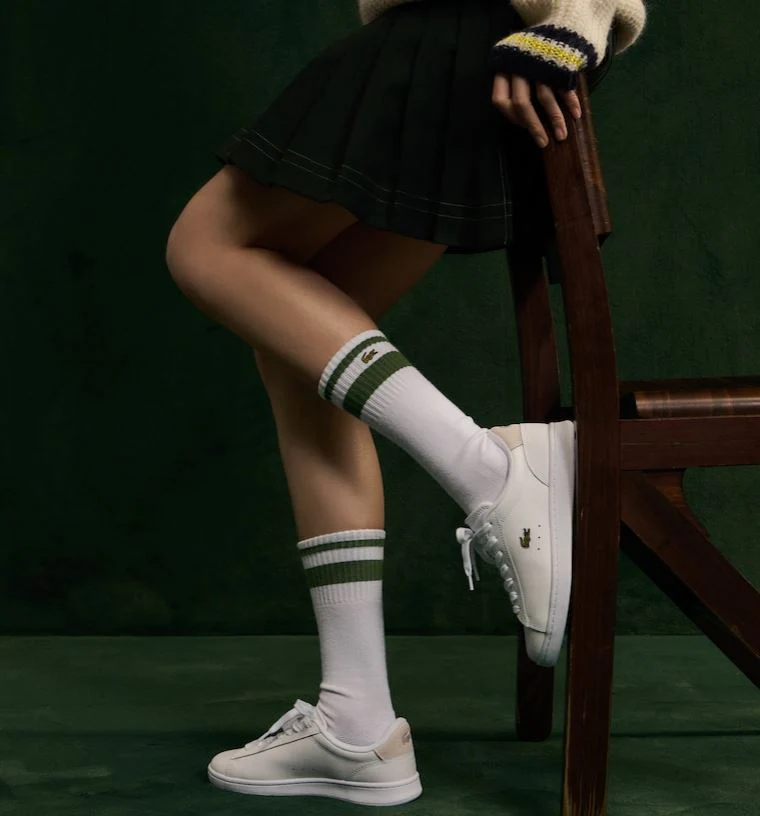 ZAPATILLA LACOSTE CARNABY MUJER - Image 3