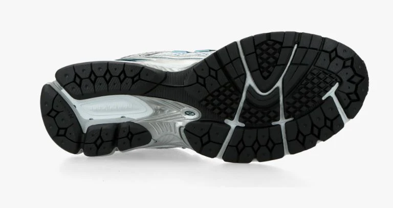 ZAPATILLA NEW BALANCE HOMBRE - Image 4